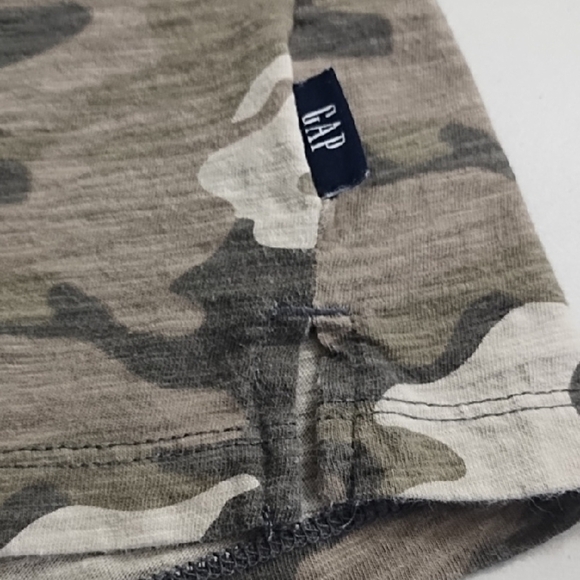 GAP Camouflage T-Shirt 100% Cotton Side Vents Casual MASH - Picture 4 of 10